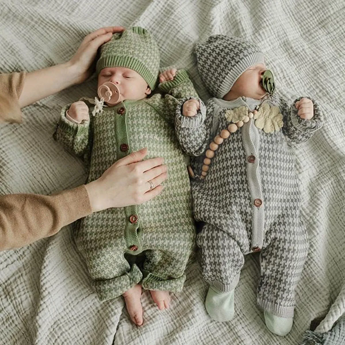 Baby Boys Girls Checkered Knit Sweater Jumpsuit Hat Set