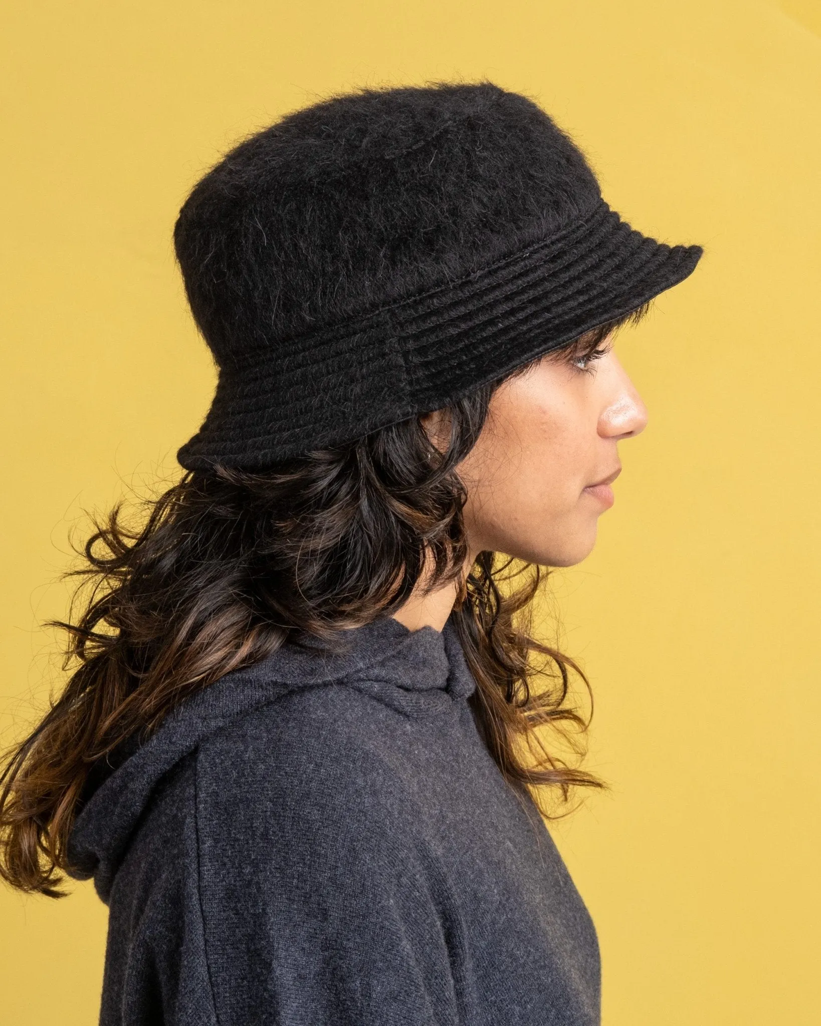 Bucket Hat Black Mohair