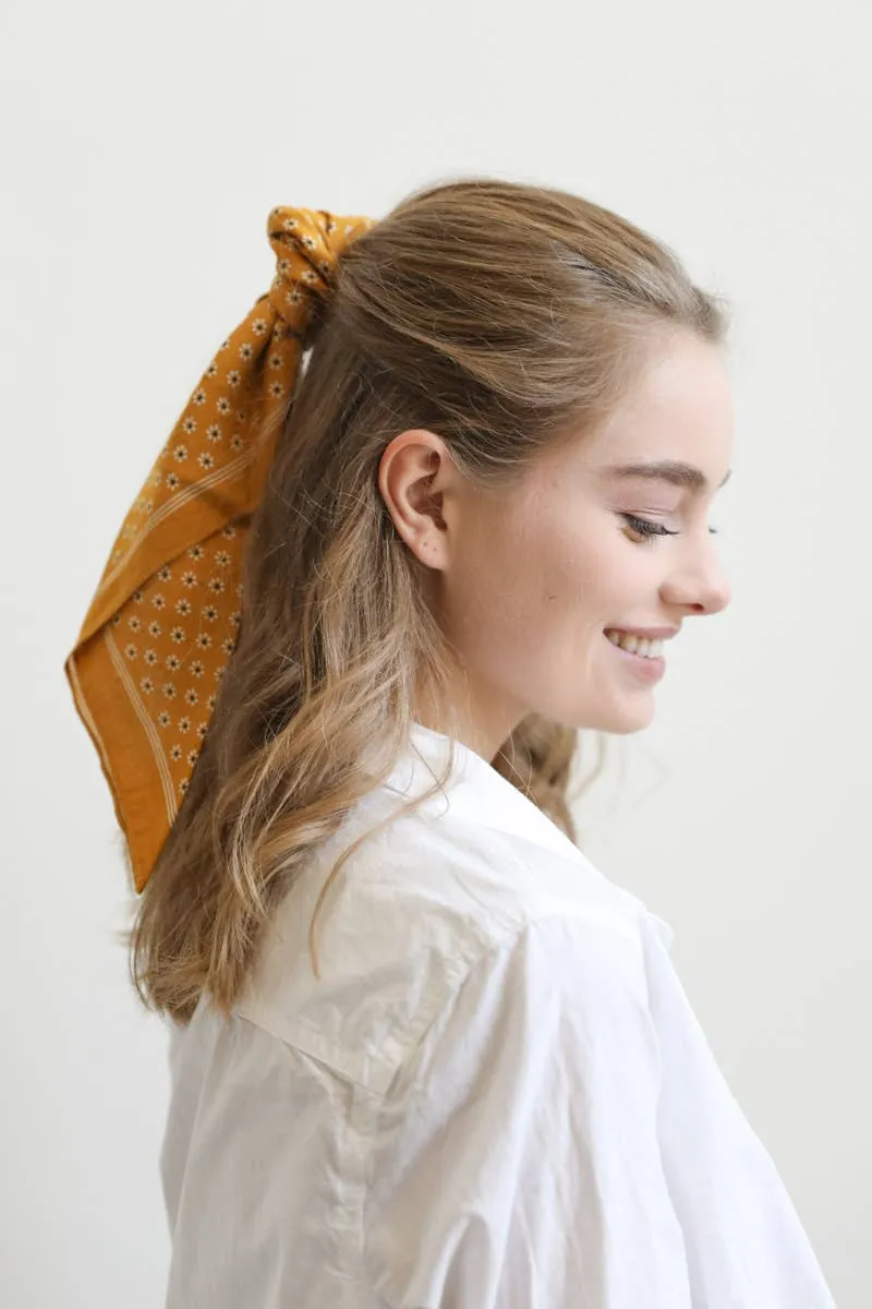 Daisy Fields Square Bandana - Yellow