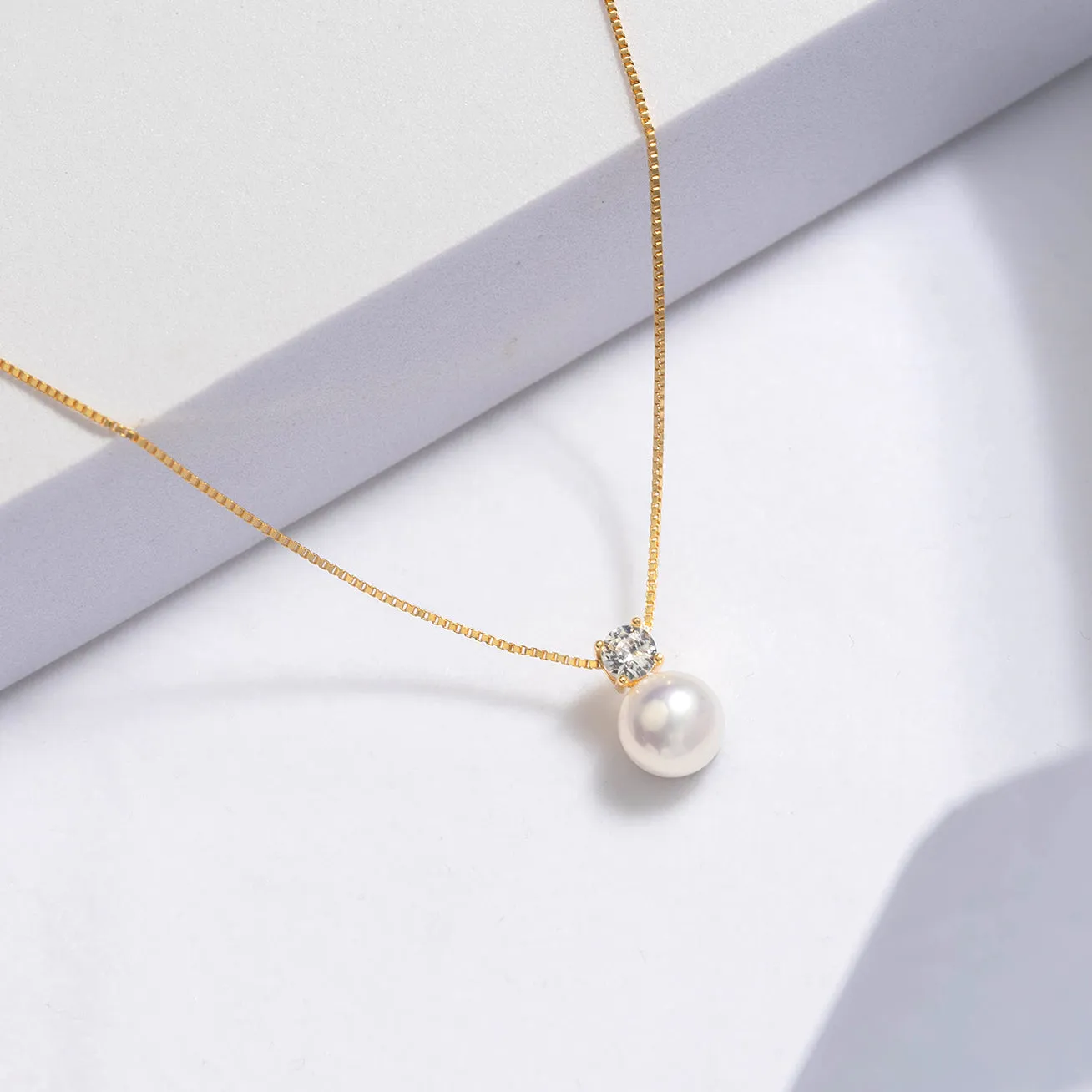 Elegant Freshwater Semi Round Pearl Necklace WN00482