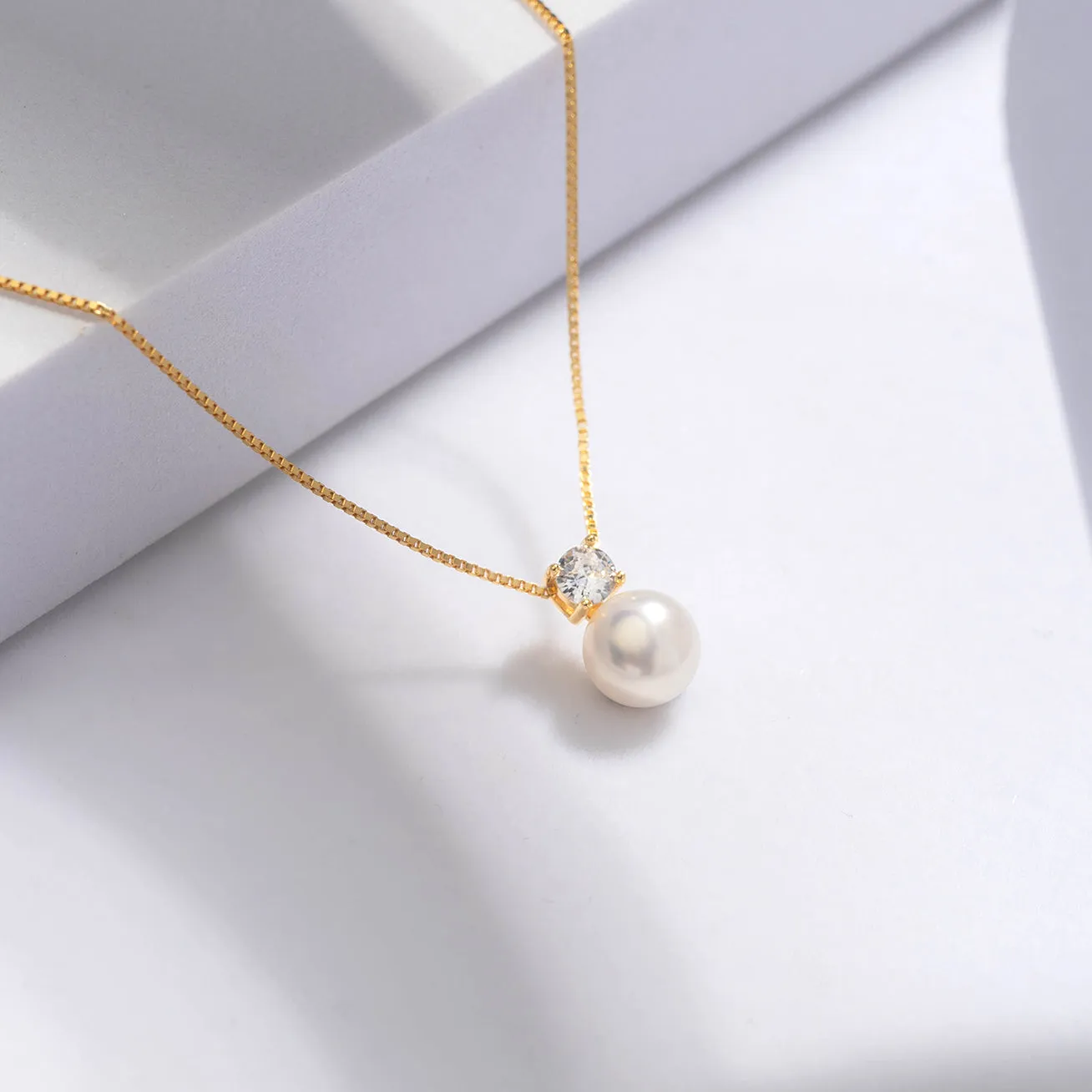 Elegant Freshwater Semi Round Pearl Necklace WN00482