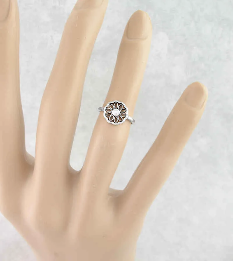 Open-Petal Flower Round Midi Toe Pinky Ring, Adjustable