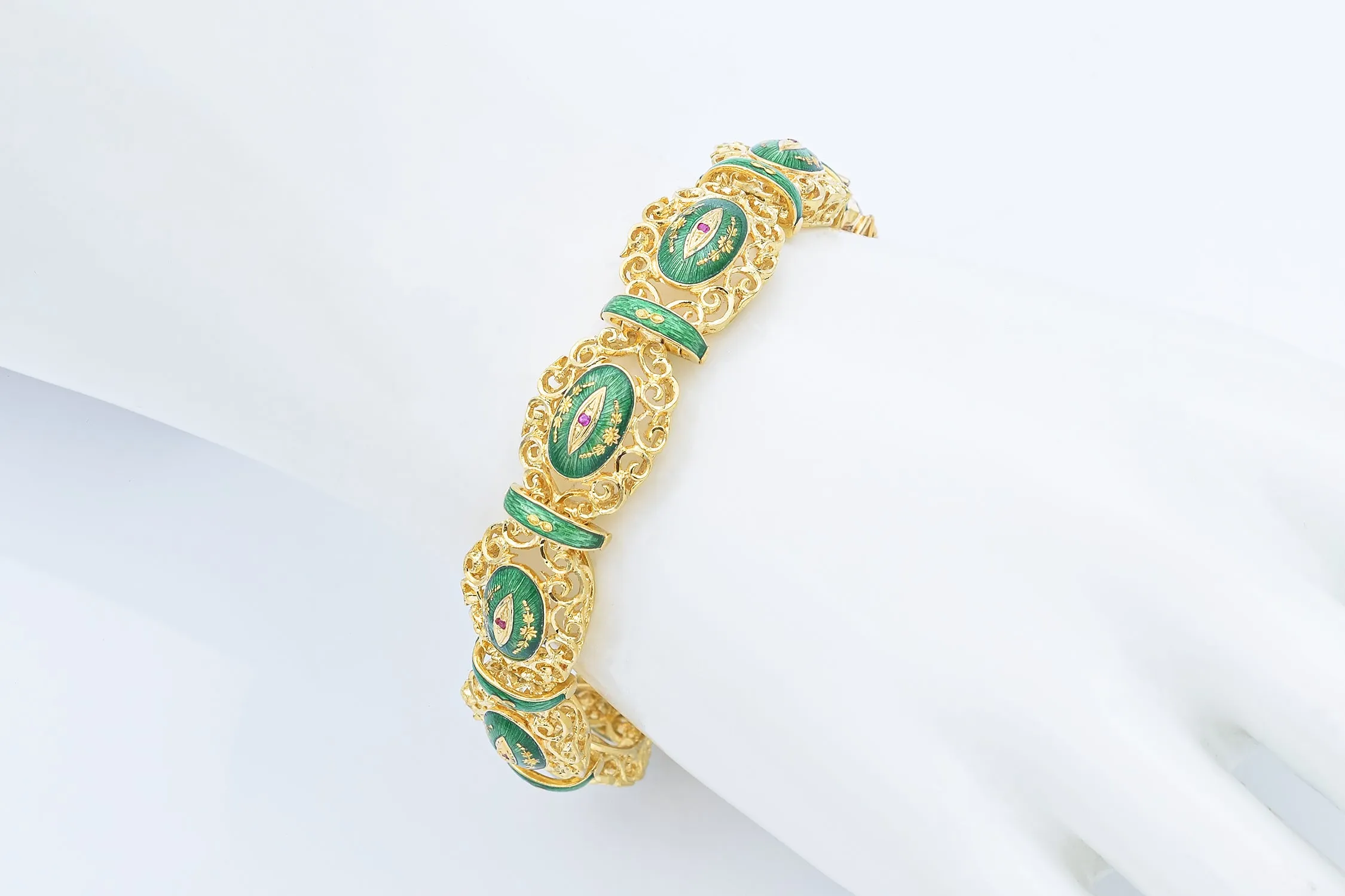 Uno a Erre 18K Yellow Gold Ruby Green Enamel Filigree Wide Link Bracelet